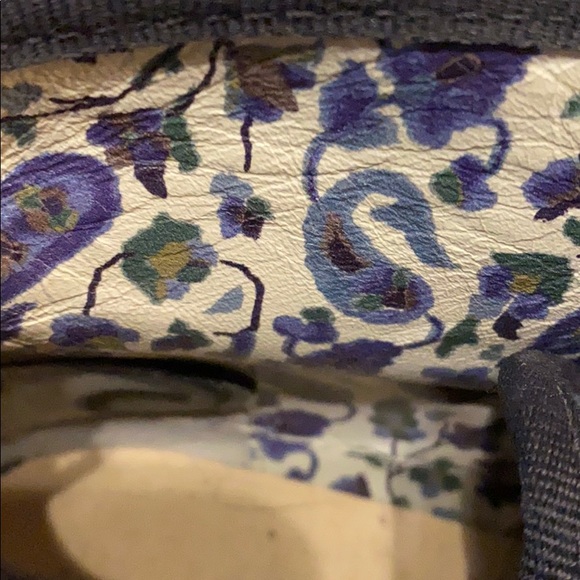 Tory Burch Suede tie up Sneakers - Picture 6 of 6